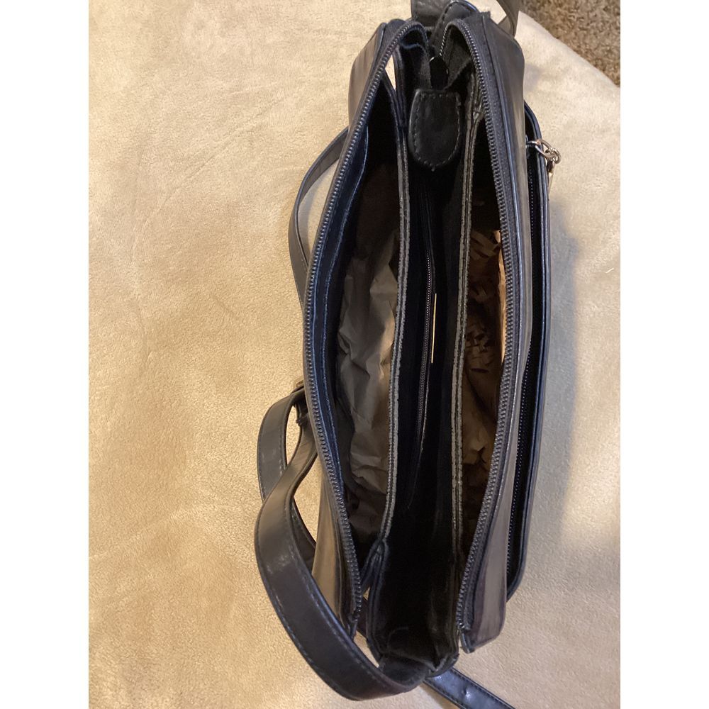 Giani Bernini Genuine Leather Black Shoulder Strap Handbag Purse - Picture 7 of 10